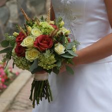 Grand larger brides bouquet,  Pams-wedding-flowers, budget-priced-wedding-flowers