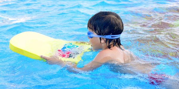 Swimming lessons for kids
swimming