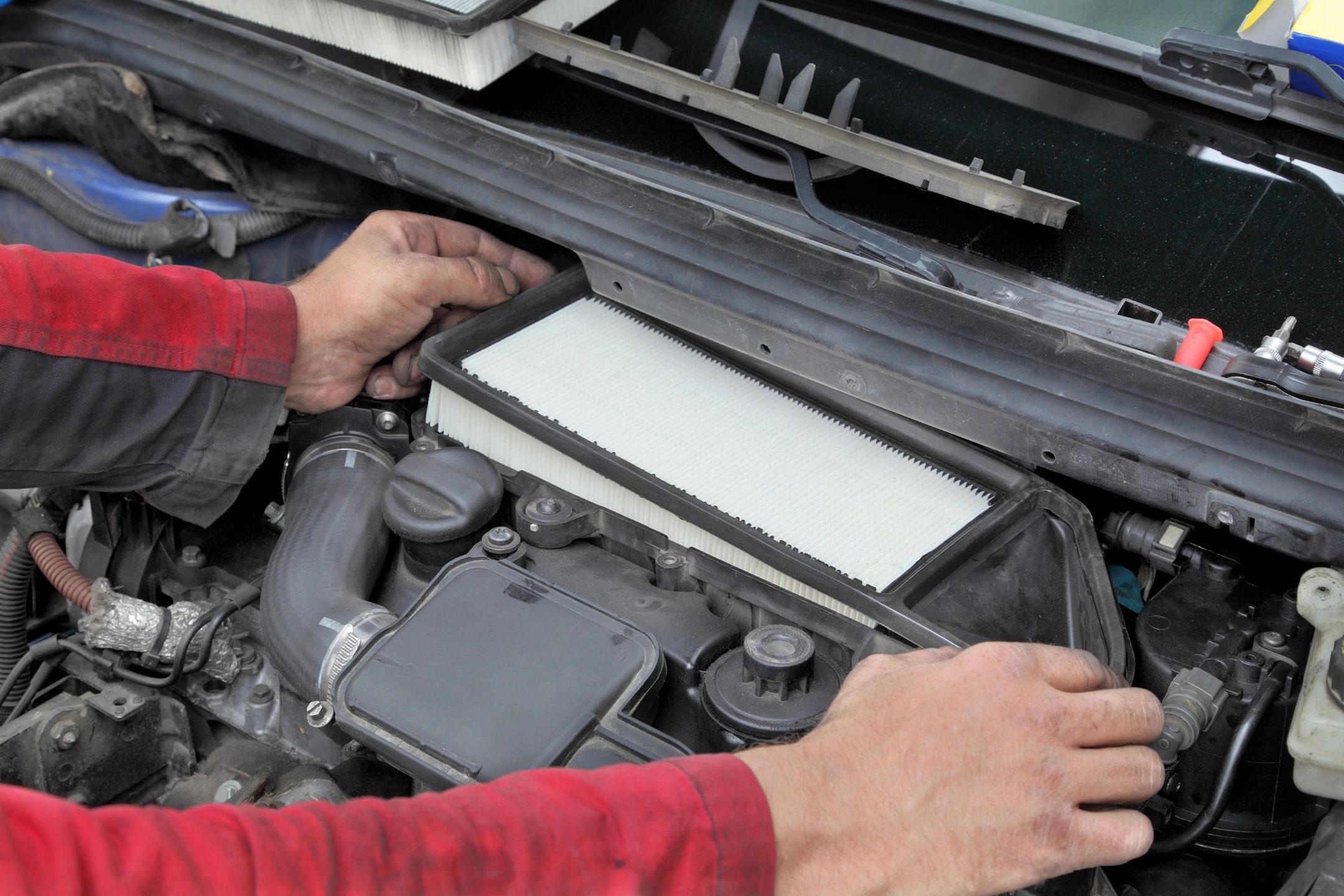 Air filter, fuel, filter, oil filter and cabin filter replacement.