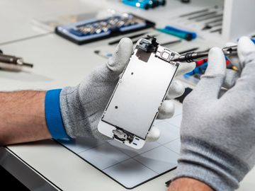Phone Repair Tech offers same day repair for iPhone screen replacement Samsung phone repair iphone 