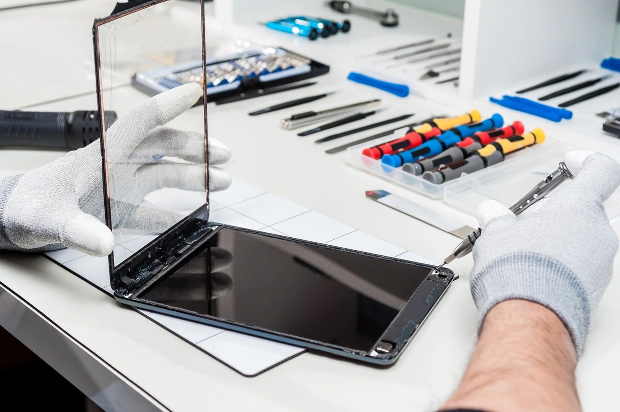 iPad screen repair, LCD Repairs, Charge Port Repairs, Battery Repairs