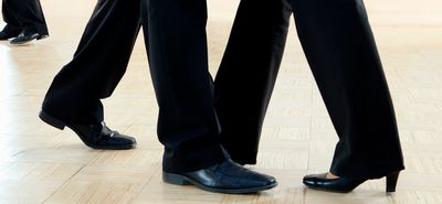 Tip Top Ballroom offers adults group classes, your first steps in dancing is easier with us. 