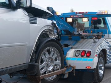 Find Towing Service near me, towing service, roadside assistance, Southampton towing, Phila tow