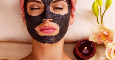 Lady with relaxing face masque