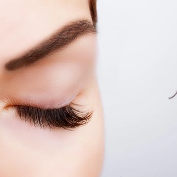 Learning to safely apply individual eyelash extensions properly to maintain health and growth of your natural lashes