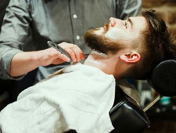 Ageless Spa Man Facials - Tailored Skincare for a Distinctive Gentleman's Glow