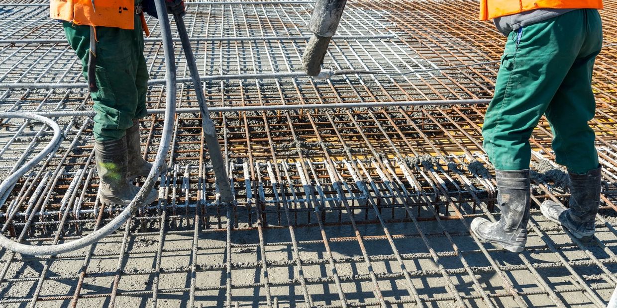 Low heat performance concrete solves numerous problems for contractors, like placement concerns