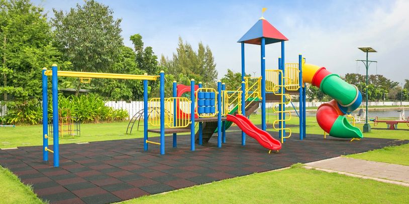 kids play area
outdoor playground for kids
kids entertainment area
