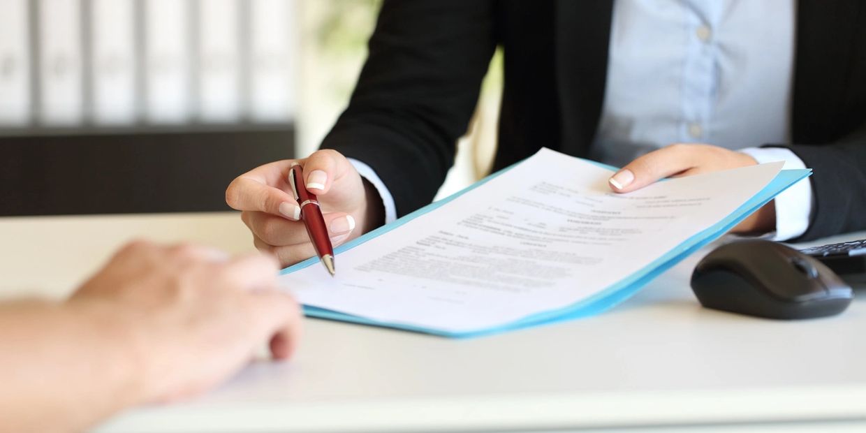 Contractual agreements with discounts for clients who wish to work long terms with us