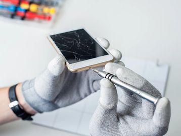 iPhone or mobile phone screen replacements