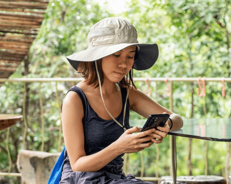 feat websites godaddy social