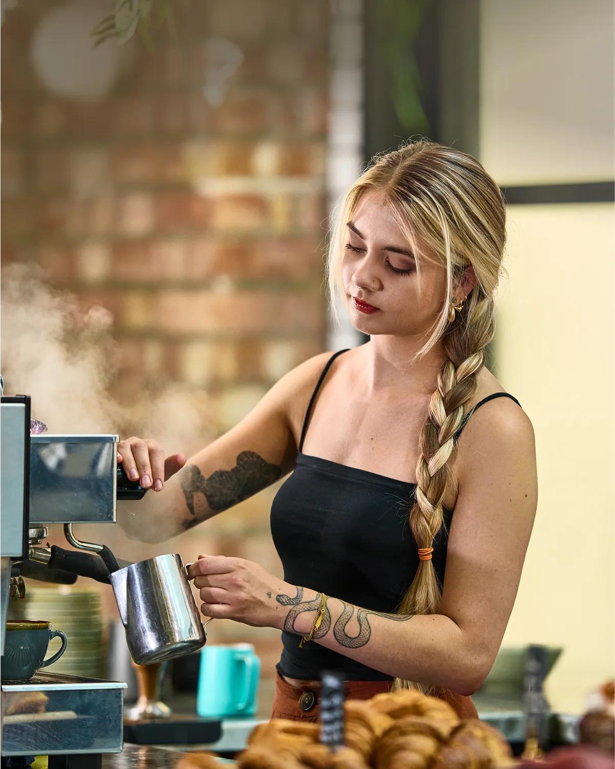 img-f-b-ql-card-4-fast-keep-staff-happy