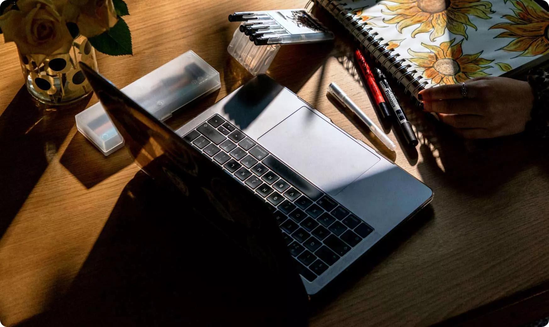 feat hackers int 873x520 2x