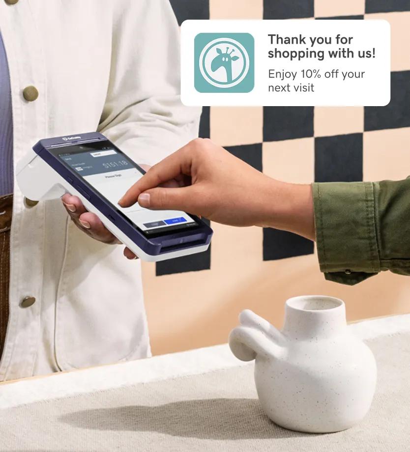 img-retail-carousel-6-customer-loyalty