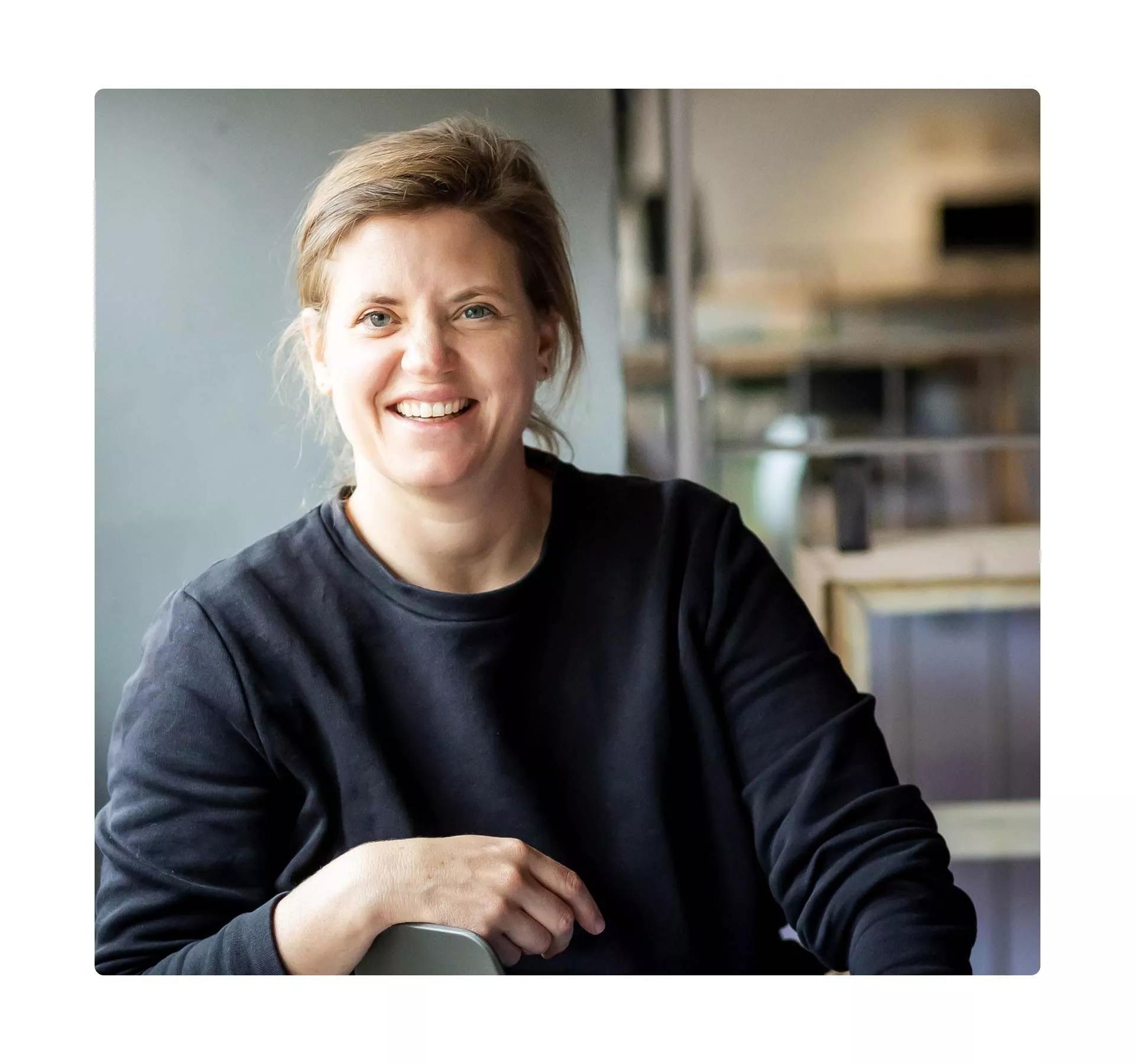 feat anna 960x900 2x