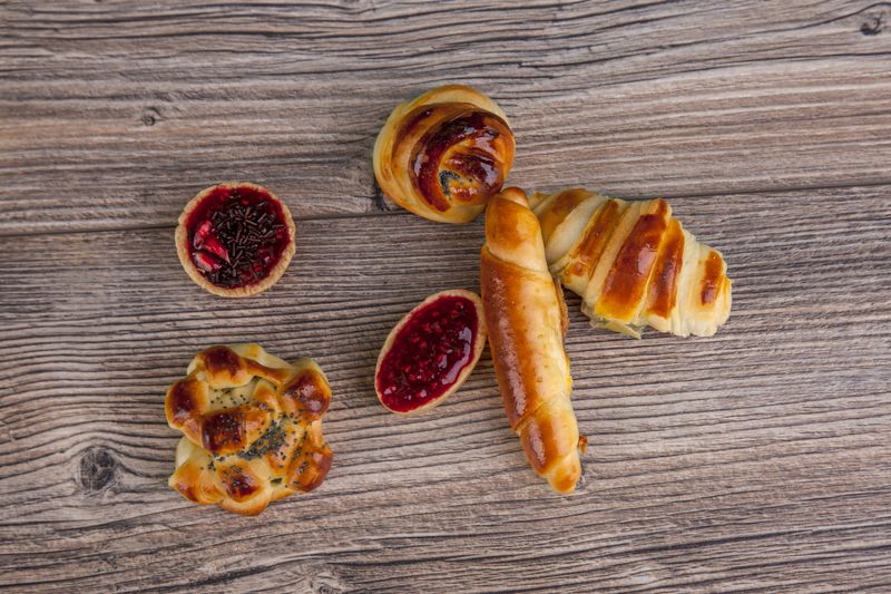 Different types of pastry