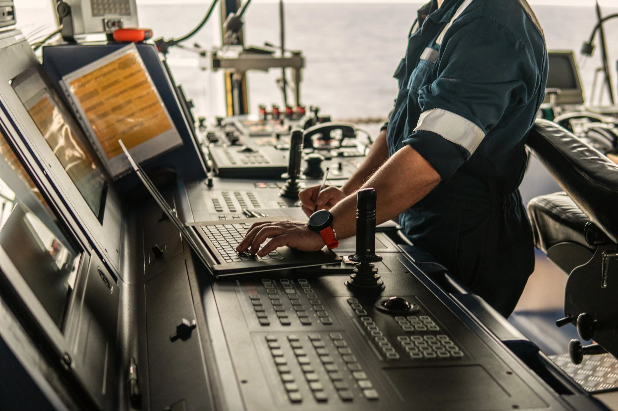 IT Technology Assistance for Vessel Services