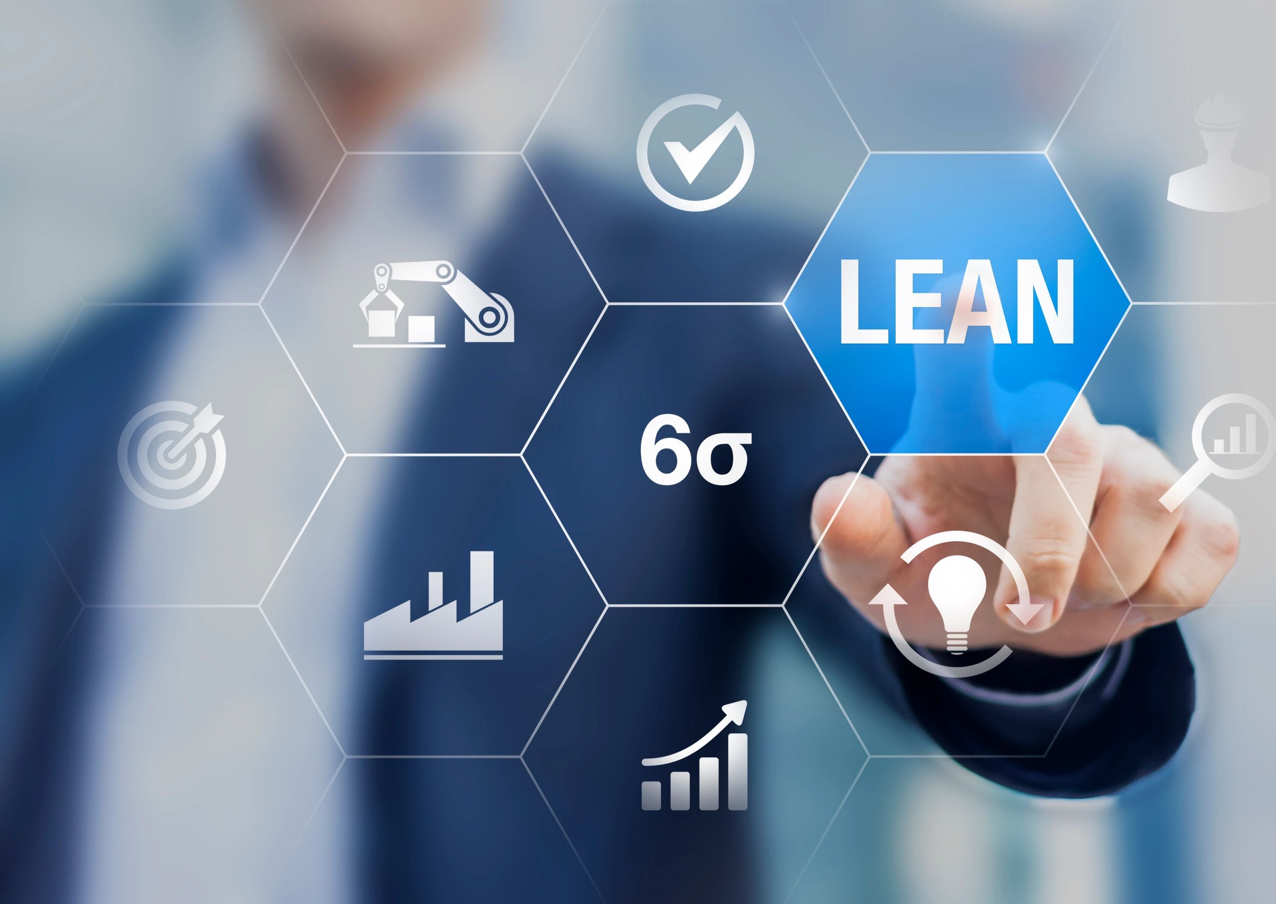 Concepto de mejora Lean en procesos de producción.