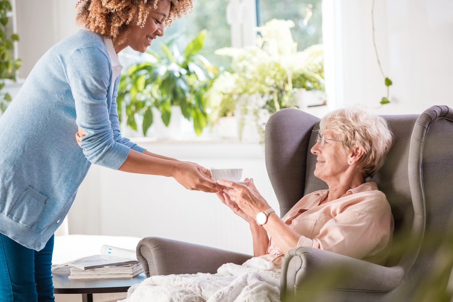 Help at home,homecare for seniors, private homecare, Dementia care, Stroke care, rehab care.
