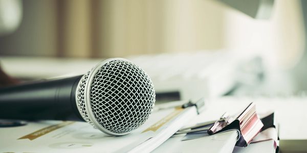 Voice Lessons, Singing Lessons, Voice Teacher, Singing teacher, Angela Churchill, Sound Therapy