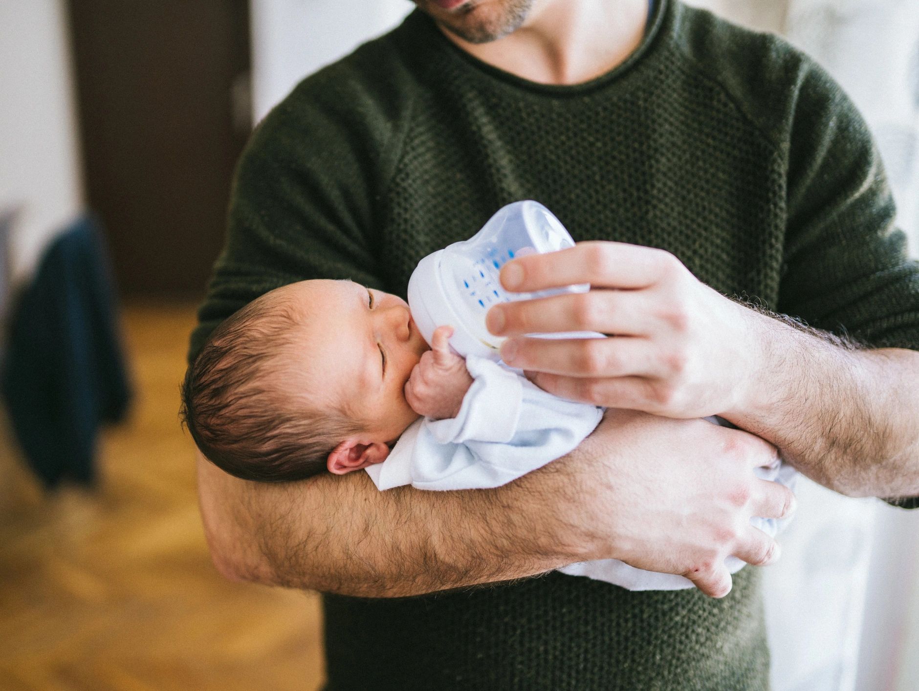 Helping families build confidence in newborn care and breastfeeding success. Team approach. Dads 
