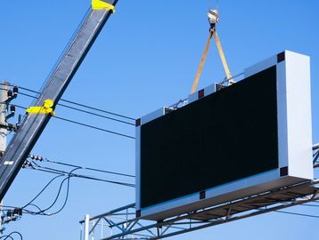 P2.5 (outdoor led video wall)