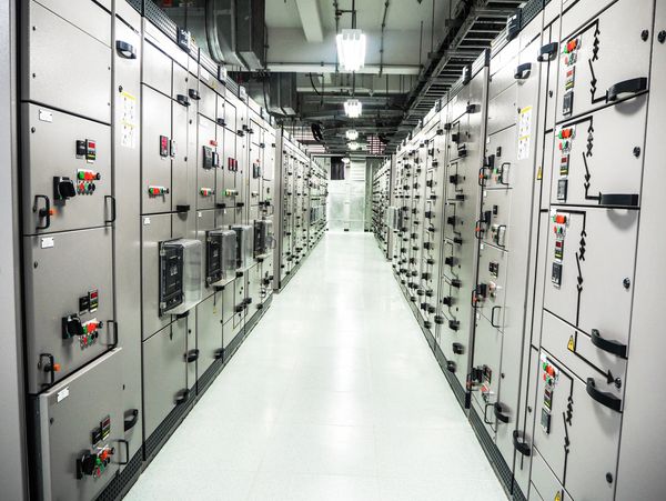 we specialize in manufacturing a wide range of high-quality,reliable,and customized electrical produ
