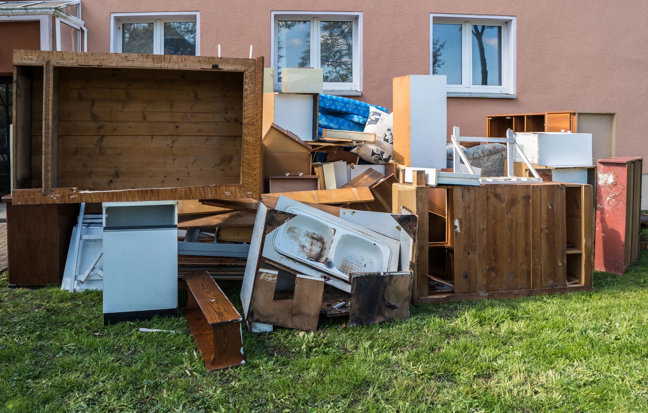 Cheap & Efficient Junk Removal Varennes