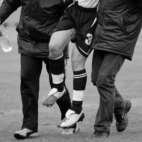 acute knee injury, ACL injury, Ankle sprain, sports injury, 