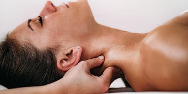 Relaxing Thai Head Massage at Aura Thai Spa in Las Vegas by a licensed massage therapist.

