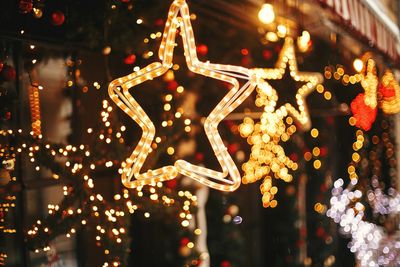 Christmas light installation in Montgomery Texas