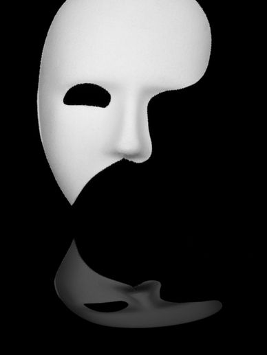 Black and white phantom of the opera mask image 