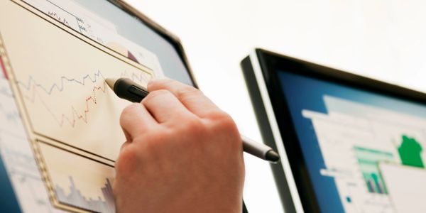 QuickBooks keeps crashing and freezing on Windows 10 and 11. Step-by-step guide to fix QuickBooks Desktop, Online, Enterprise, and Payroll issues, including company file repair, updates, and clean installation.