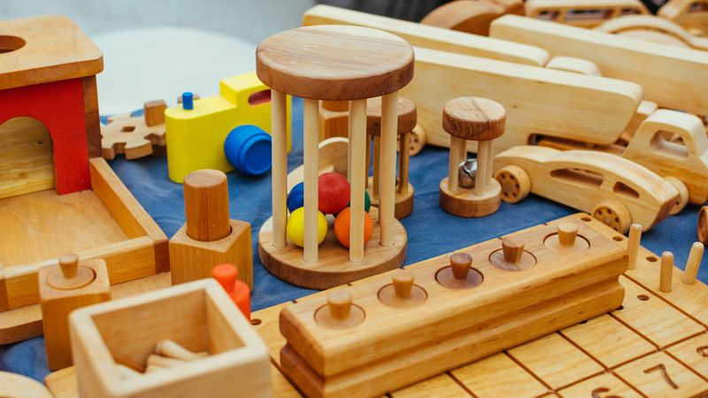 Creative eco wooden toys for baby und kids made of organic wood. Childrens Educational Eco-friendly wooden toys shop, store.