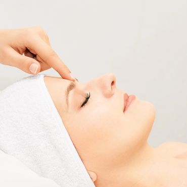  "VTCT - Ofqual-regulated recognised across the UK beauty and complementary therapy industries."
