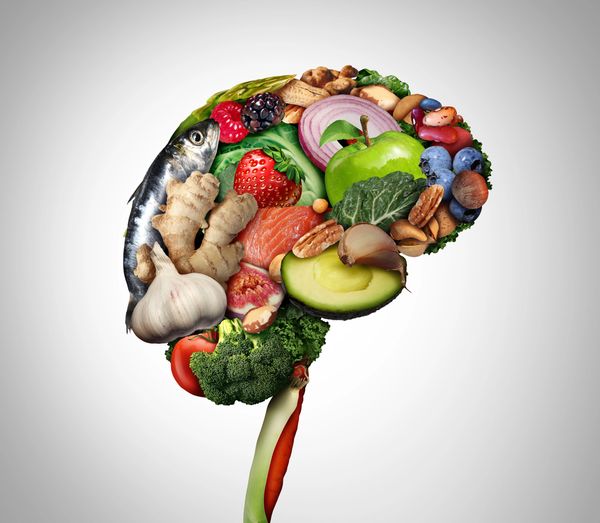 Brain-shaped collage of healthy foods.