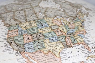 Close-up map of the United States and North America showing state borders, major cities, and travel routes—ideal for U.S. trip planning and travel inspiration.