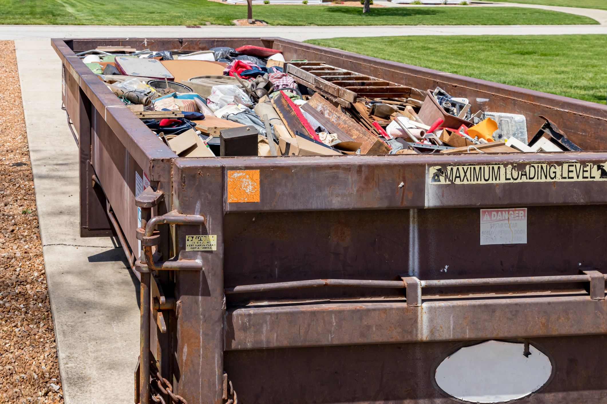 Efficient Junk Removal in Saint-Hippolyte