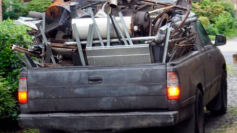 Cheap & Efficient Junk Removal in Delson