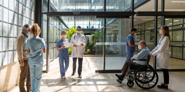 Equipo e insumos médicos