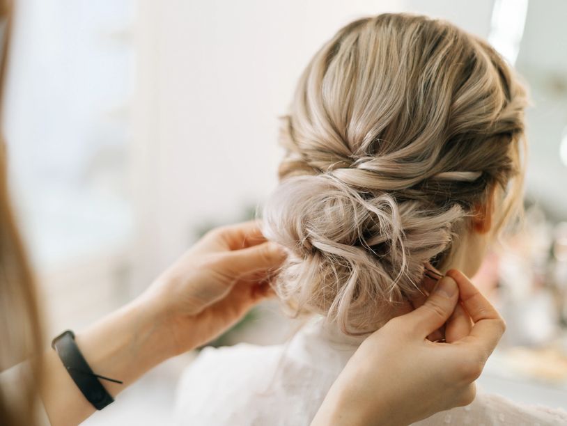 Hair stylist in SW Florida