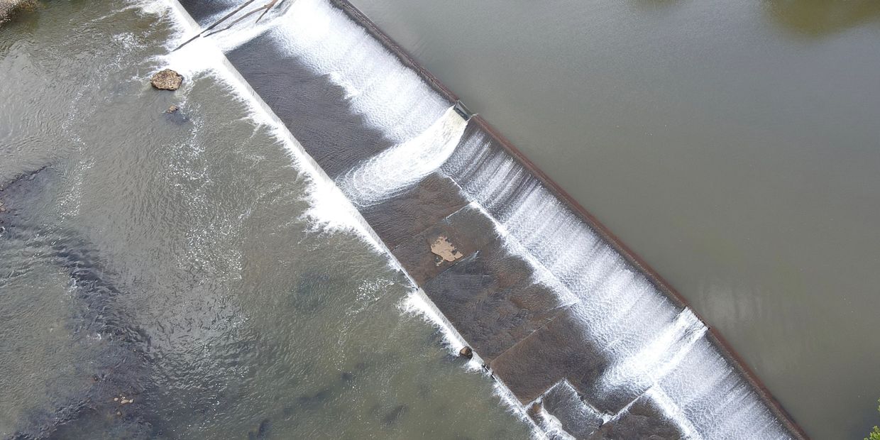 Weir on River Stour, Dorset UK