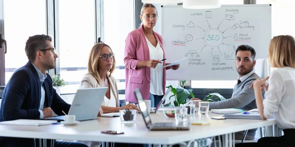 Helping enterprise leaders and marketing teams go from stuck to scaling - fast. 