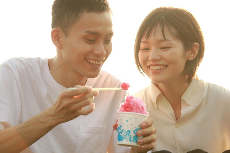 Couple eating shaved ice