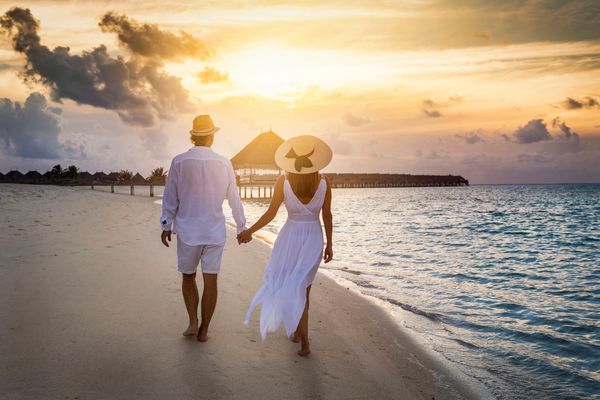 alt="Maldives Honeymoon" 