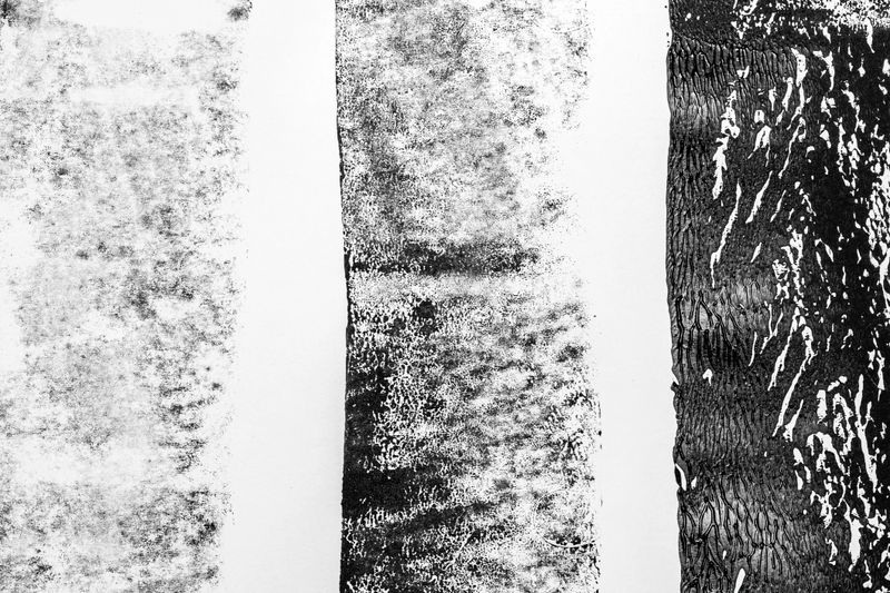 linocutting paint roller texture.