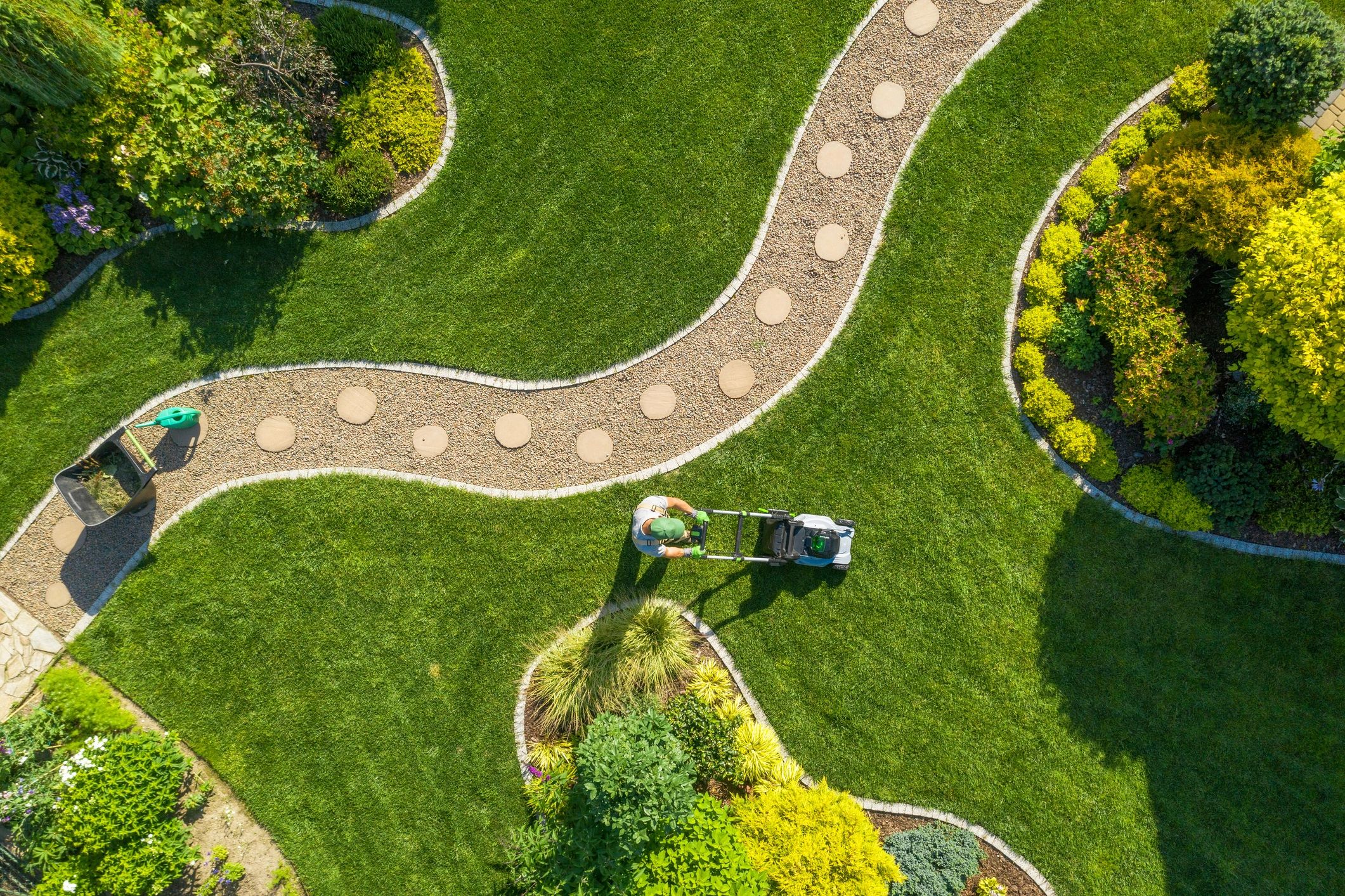 JP LANDSCAPING & SNOW SERVICES LLC logo