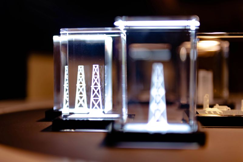 Power line support. Luminous figurine in glass. Laser engraving on glass.