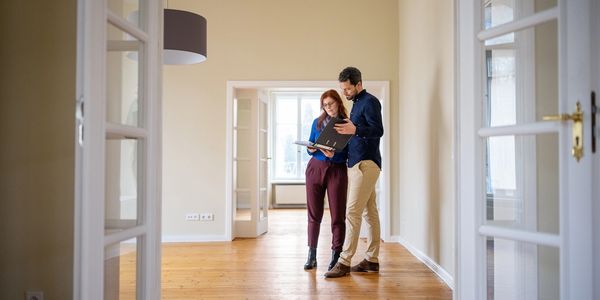 In-home discussion for free evaluation and rental planning in Vancouver