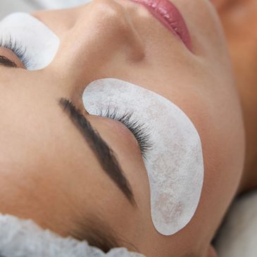 Preparing for lash extensions 